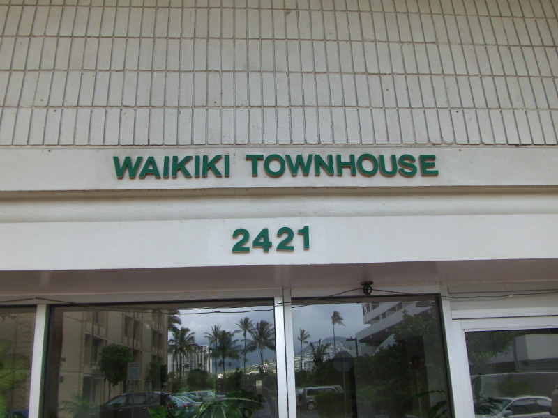 ワイキキ・タウン・ハウス / Waikiki Town House