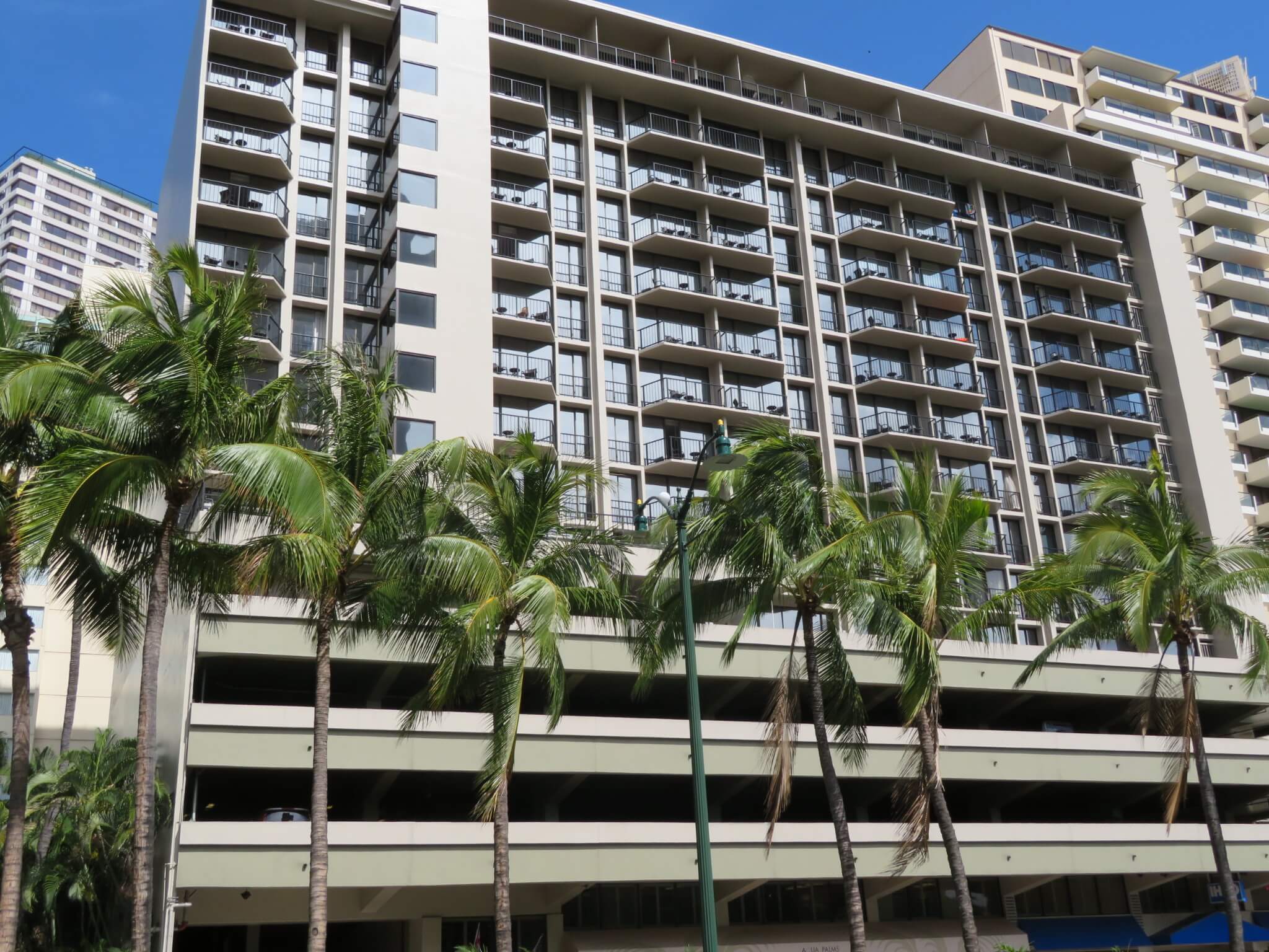 パームス・アット・ワイキキ / Palms At Waikiki