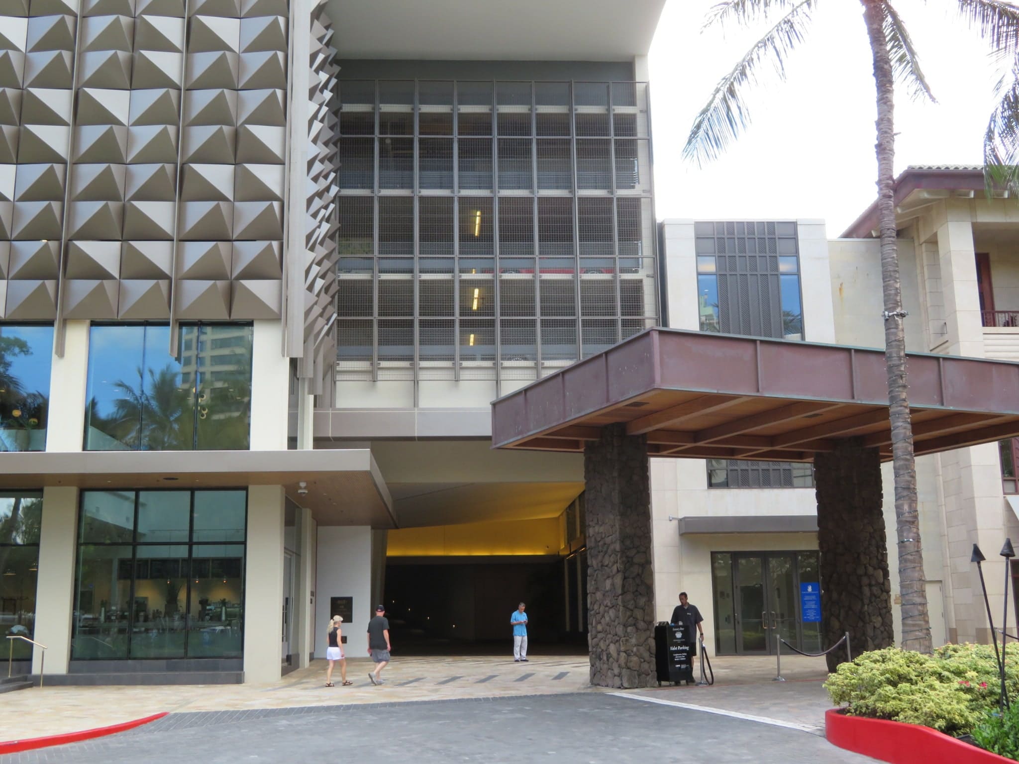 ザ・リッツ・カールトン・レジデンス・ワイキキ / The Ritz-Carlton Residences Waikiki Beach