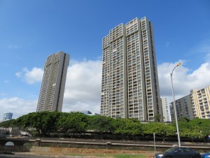 ヨット・ハーバー・タワーズ