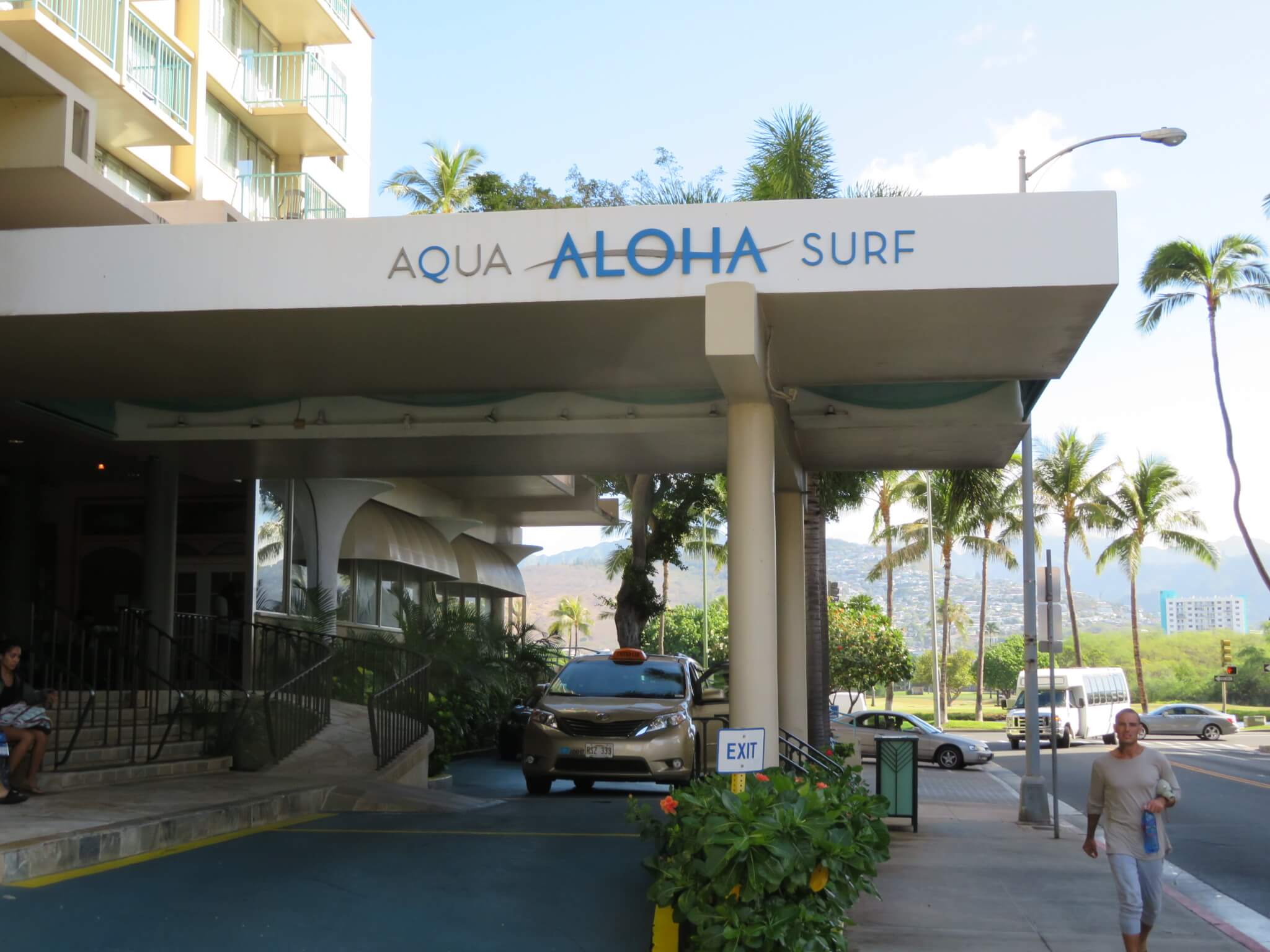 アロハ・サーフ / Aqua Aloha Surf Waikiki