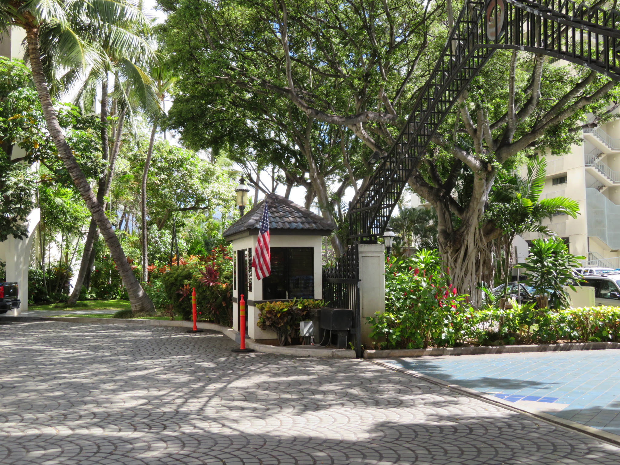 リリウオカラニ・ガーデン・アット・ワイキキ / Liliuokalani Gardens at Waikiki