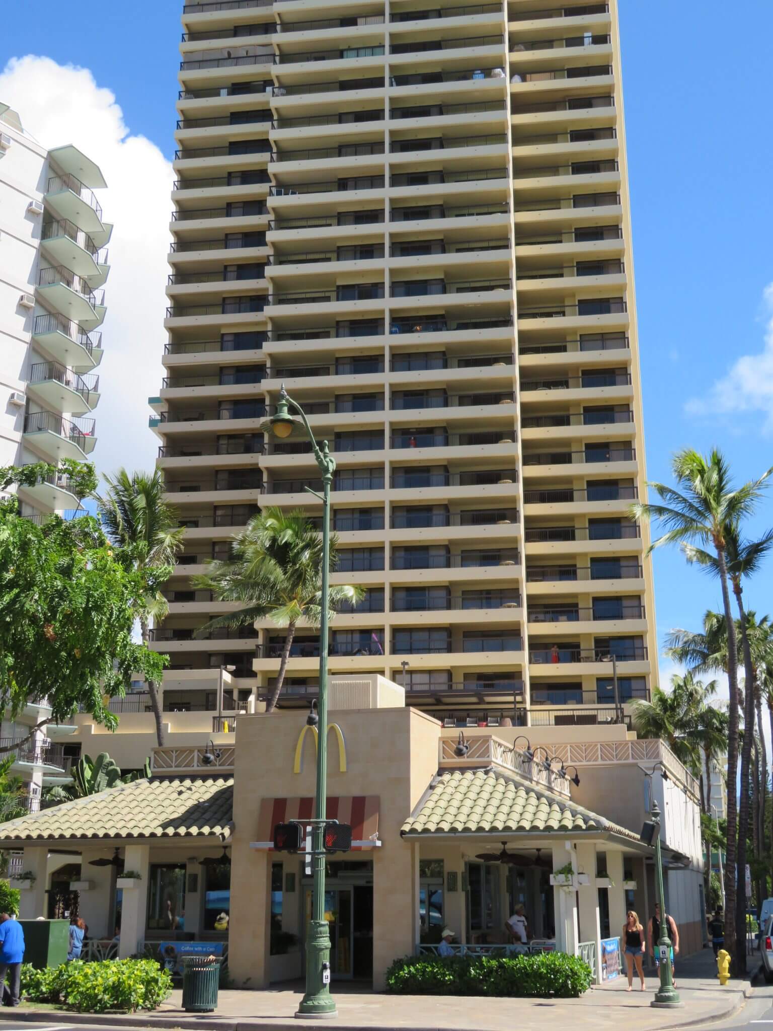 ワイキキ・ビーチ・タワー / Waikiki Beach Tower