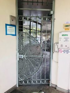Ala Wailaniの扉