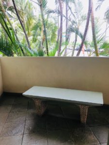 Ala Wailaniのベンチ