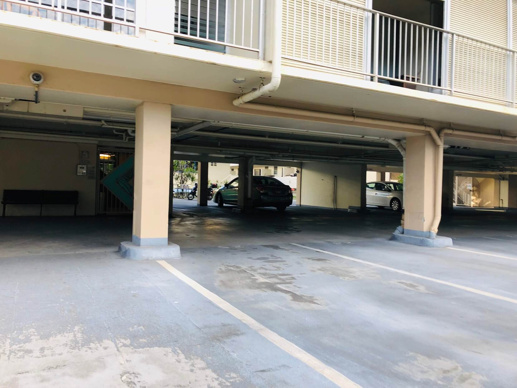 Oahu Surf Twoの駐車場