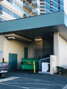 Royal Alohaのゴミ集積場
