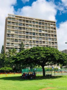500 Ala Wai Plazaの外観