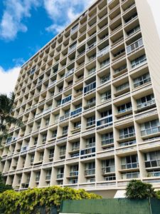 500 Ala Wai Plazaの外観