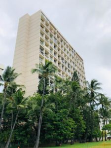 500 Ala Wai Plazaの外観