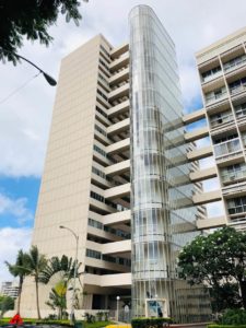 500 Ala Wai Plazaの外観