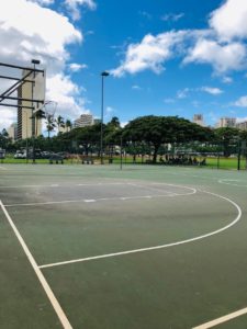 500 Ala Wai Plazaのバスケットコート
