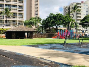 500 Ala Wai Plazaの遊び場