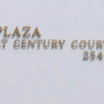 Plaza at Century Courtの看板