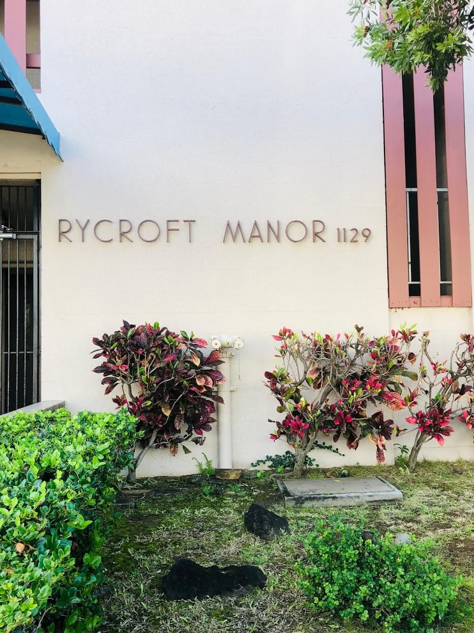 Rycroft Manorの看板