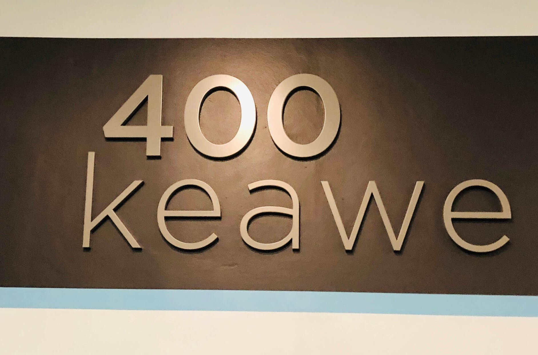 400 Keaweの看板