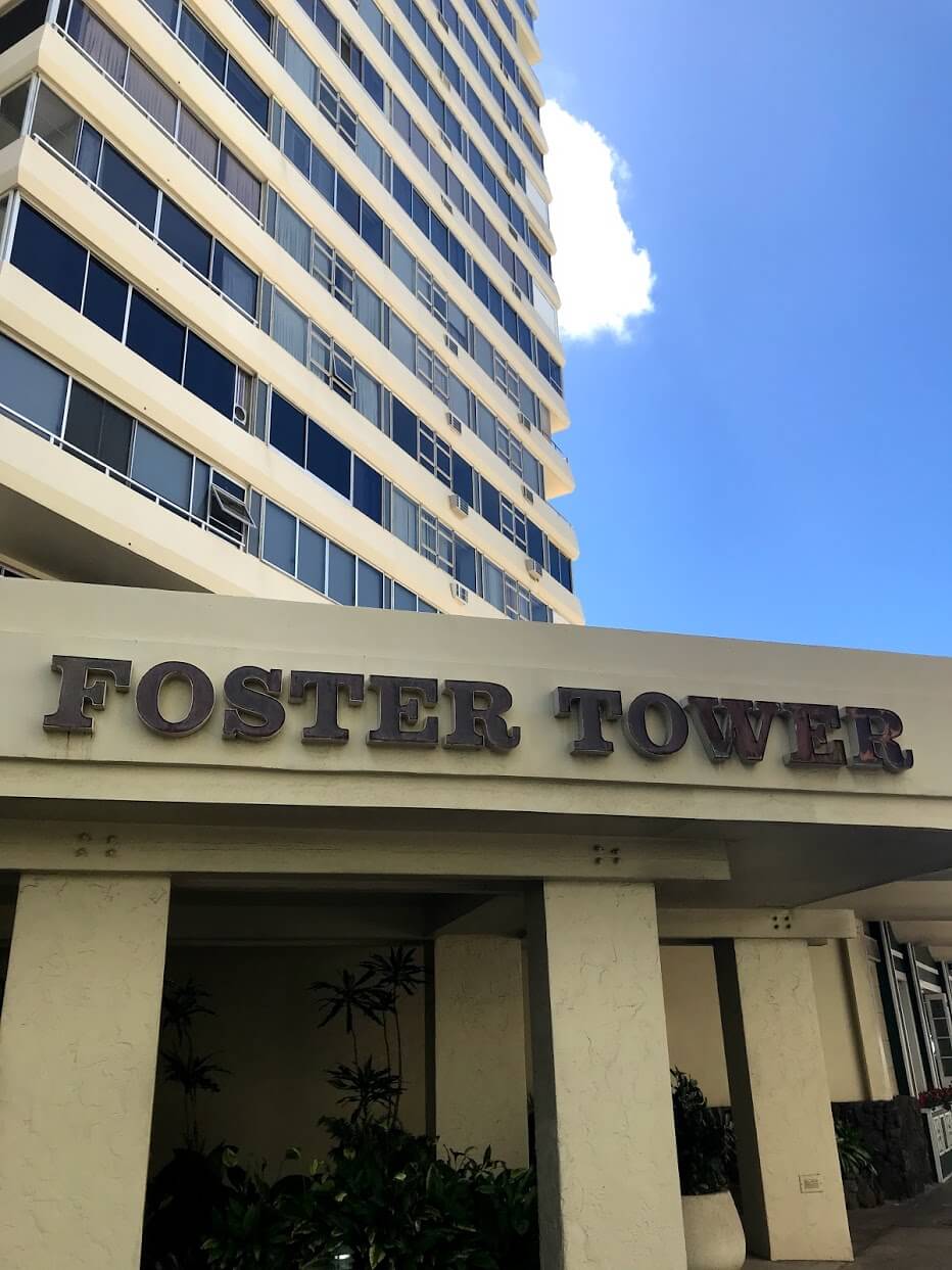FosterTowerの看板