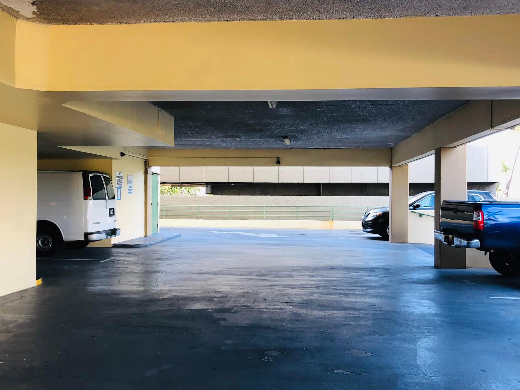 Kealaniの駐車場