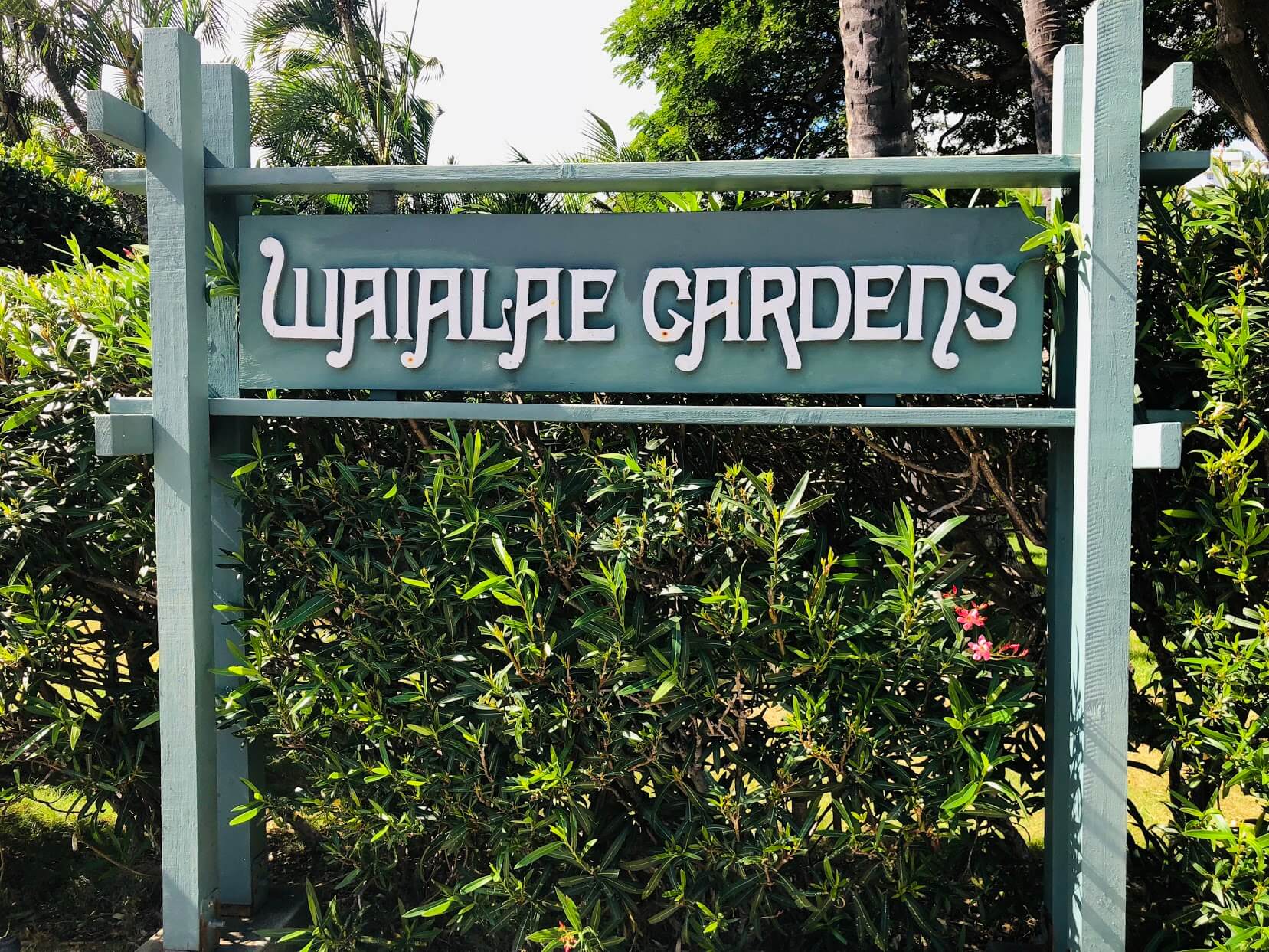 Waialae Gardensの看板