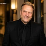 Constantine Yankoglu, best known as Patricia Heaton’s first husband, with details about his biography and public interest.